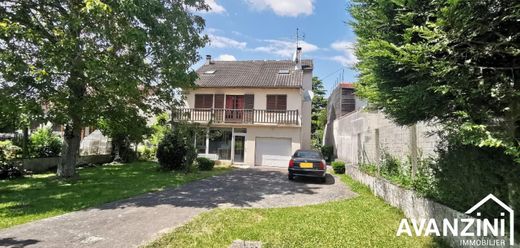 Luxury home in Thorigny-sur-Marne, Seine-et-Marne