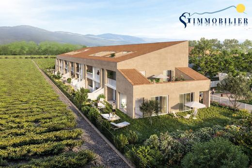 Apartment in La Londe-les-Maures, Var