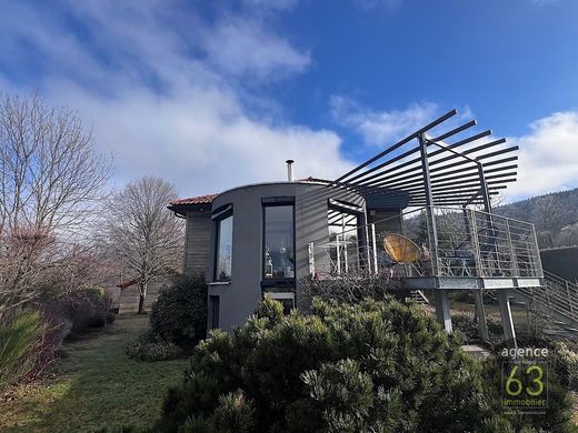 Casa de lujo en Saint-Genès-Champanelle, Puy de Dome