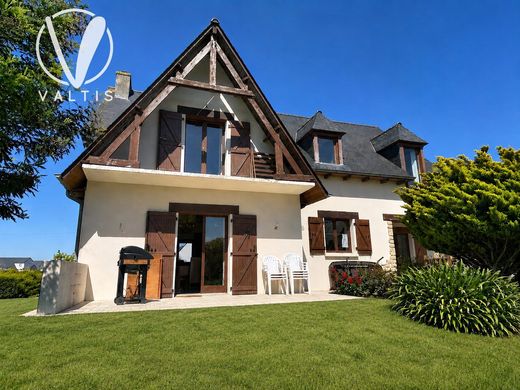 Luxury home in Saint-Cast-le-Guildo, Côtes-d'Armor