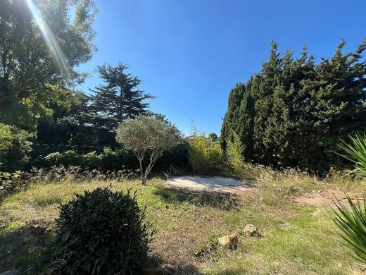 Land in Sanary-sur-Mer, Var