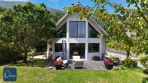 Luxury home in Crozet, Ain