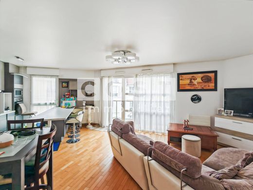 Apartment in Asnières-sur-Seine, Hauts-de-Seine