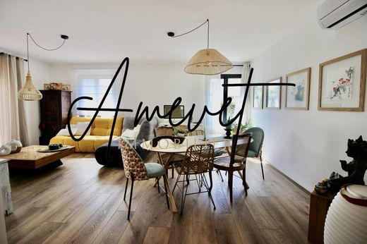 Πολυτελή κατοικία σε L'Isle-sur-la-Sorgue, Vaucluse