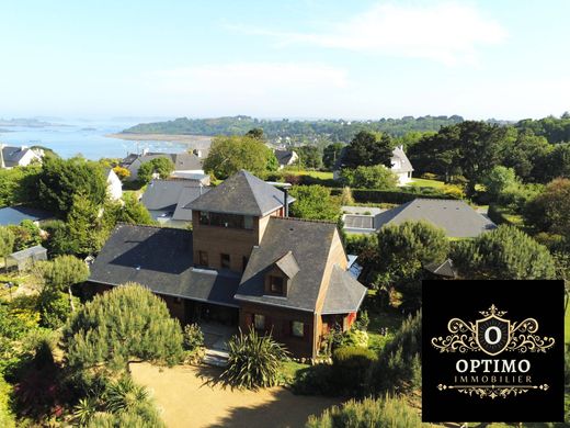Luxury home in Ploubazlanec, Côtes-d'Armor
