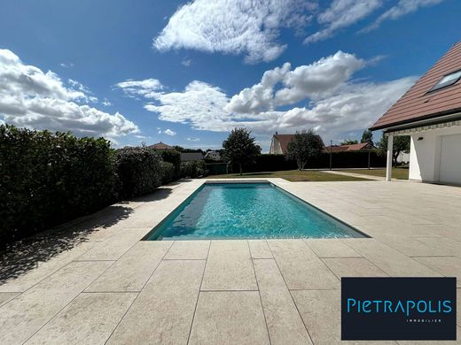 Luxury home in Dijon, Cote d'Or