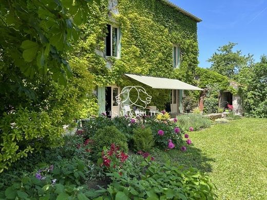 Luxury home in Igé, Saône-et-Loire