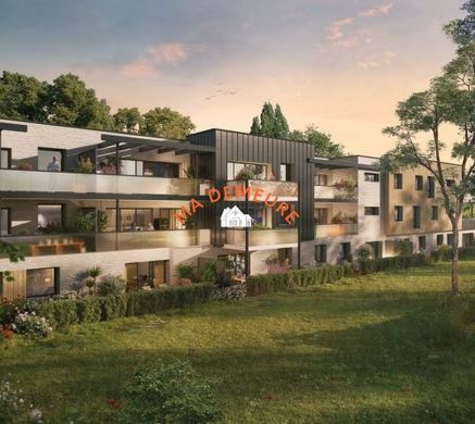 Apartment in Croix, North