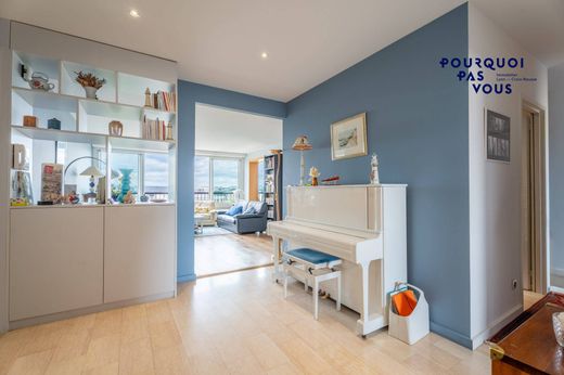 Apartment in Lyon, Rhône
