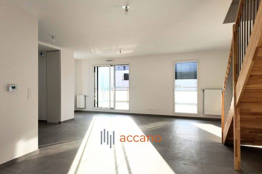 Apartment / Etagenwohnung in Villeurbanne, Rhône