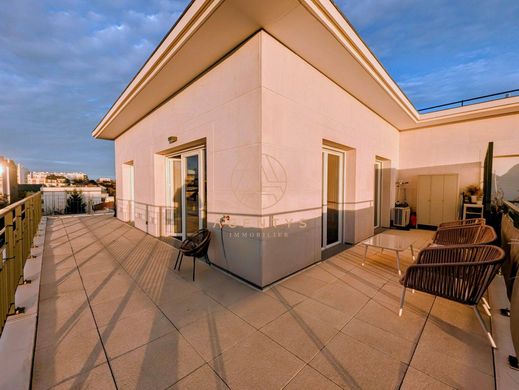 Apartament w Saint-Maur-des-Fossés, Val-de-Marne