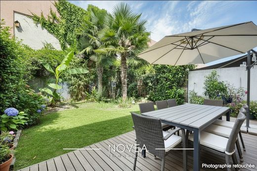 Casa de luxo - Villeurbanne, Ródano