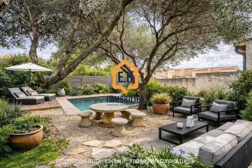 Элитный дом, Иер, Var