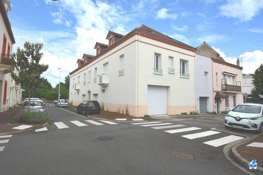 Komplex apartman Vichy, Allier