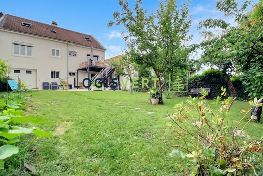 Luxury home in Palaiseau, Essonne