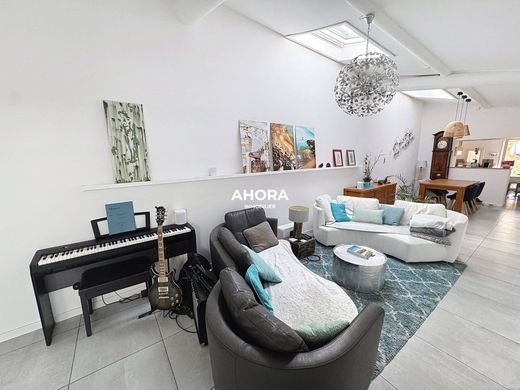 Casa de luxo - Marselha, Bocas do Ródano