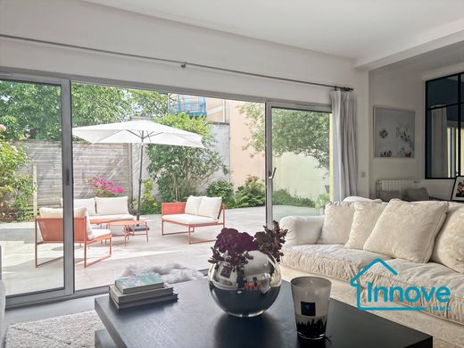 Luxury home in Le Chesnay, Yvelines