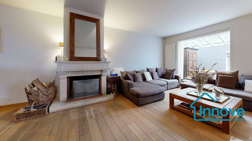 Luxury home in Montesson, Yvelines