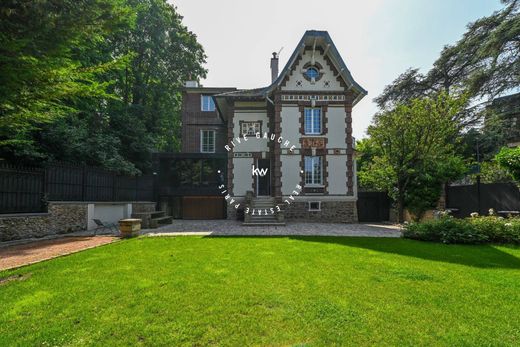 Luxury home in Meudon, Hauts-de-Seine