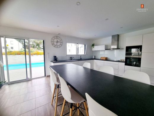 Casa di lusso a Quéven, Morbihan