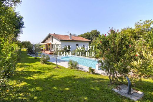 호화 저택 / Arbonne, Pyrénées-Atlantiques