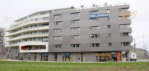 Oficina en Caen, Calvados