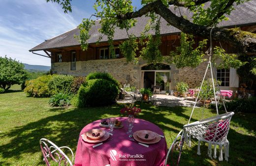 Maison de luxe à Marigny-Saint-Marcel, Haute-Savoie