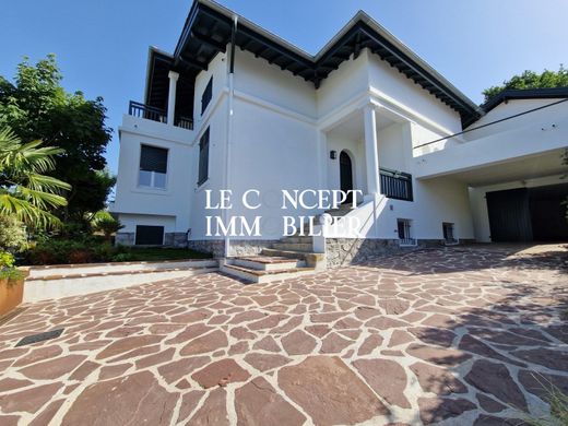 Luxury home in Biarritz, Pyrénées-Atlantiques