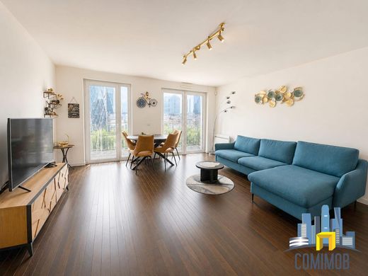 Apartment in Courbevoie, Hauts-de-Seine