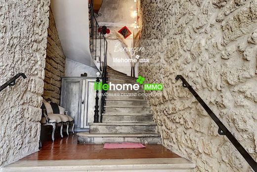 Luxury home in Fabrègues, Hérault