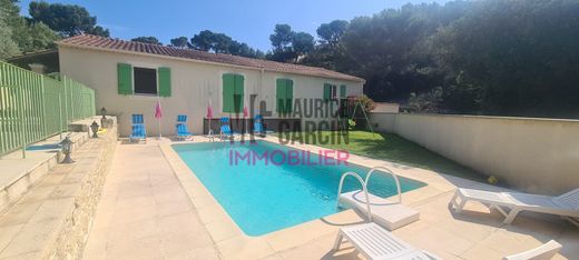 Luxury home in Le Barroux, Vaucluse