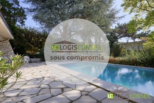 Luxus-Haus in Verrières-le-Buisson, Essonne