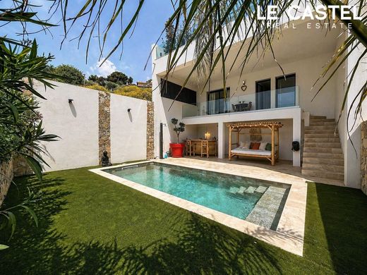 Luxury home in Ceyreste, Bouches-du-Rhône