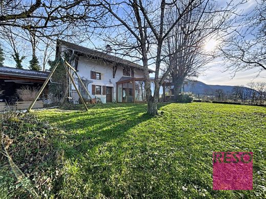 Casa di lusso a Beaumont, Alta Savoia
