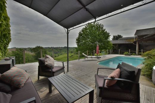 Luxury home in Ossages, Landes