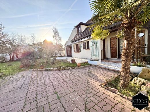 Luxury home in Montigny-lès-Cormeilles, Val d'Oise