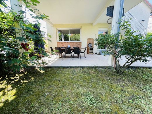 Luxury home in Ostwald, Bas-Rhin