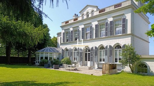 Saint-Martin-Boulogne, Pas-de-Calaisの高級住宅