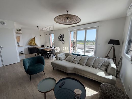 Apartment in Saint-Gilles-Croix-de-Vie, Vendée