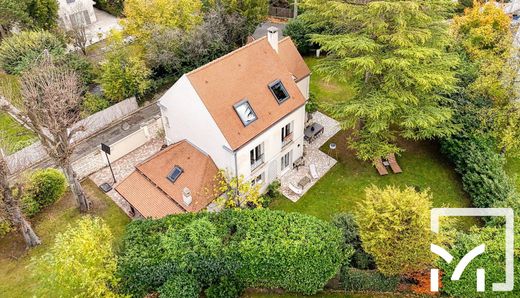 Luxury home in Bougival, Yvelines