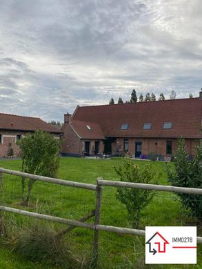 Luxury home in Bergues, North