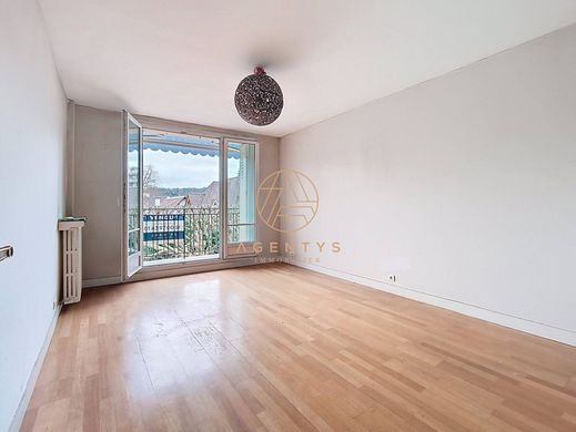 Piso / Apartamento en Saint-Maur-des-Fossés, Valle de Marne