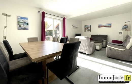 호화 저택 / Montigny-le-Bretonneux, Yvelines