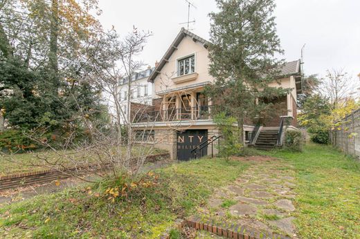 Πολυτελή κατοικία σε Saint-Maur-des-Fossés, Val-de-Marne