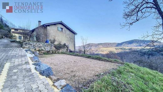 Luxury home in Vaux-en-Beaujolais, Rhône