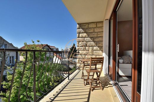 Piso / Apartamento en Saint-Maur-des-Fossés, Valle de Marne