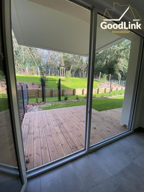 Apartment / Etagenwohnung in Boucau, Pyrénées-Atlantiques