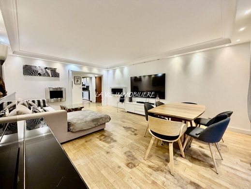 Apartment in Charenton-le-Pont, Val-de-Marne