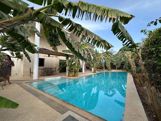 Элитный дом, Sali, Région de Thiès