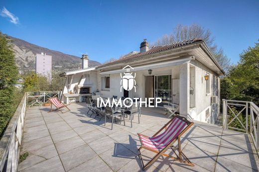 Casa de lujo en Meylan, Isere
